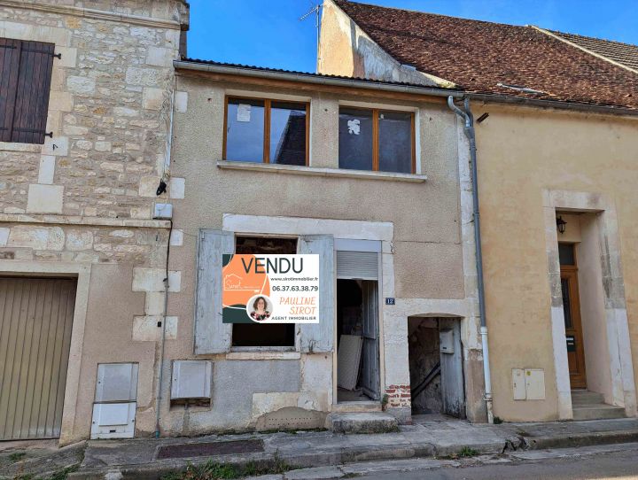 VENDU EN EXCLUVISITE Maison T1 à rénover – Idéal investissement locatif à Cravant